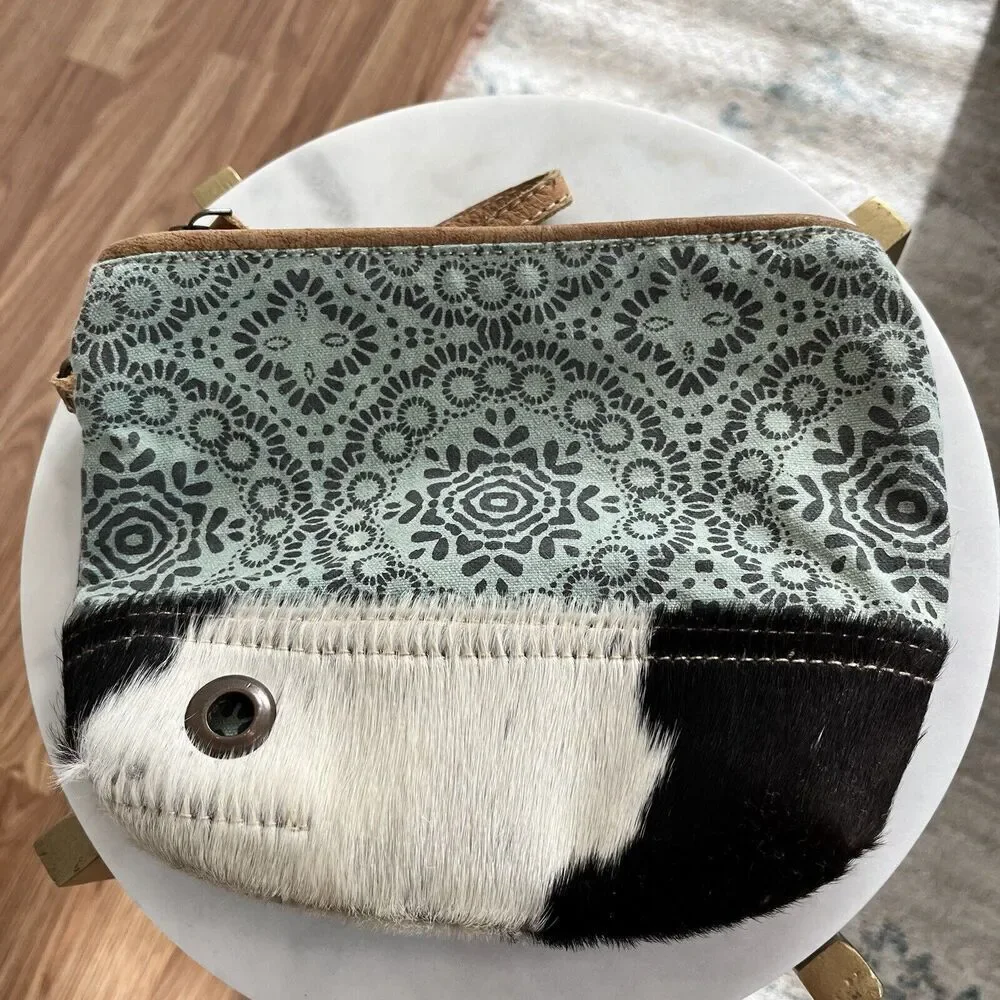 Myra Bag approximate measurements